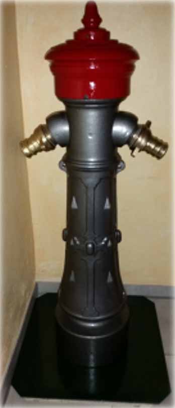Historischer Überflur-Hydrant